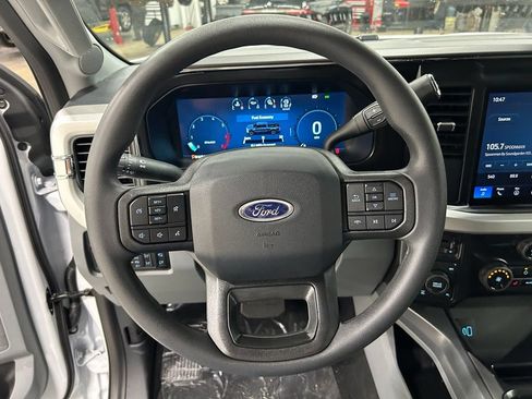 New 2026 Ford F350 XLT w/ XLT Premium Package AWD/4WD image 15