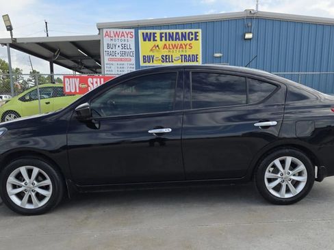Used 2015 Nissan Versa w/ SL Tech Package FWD image 38