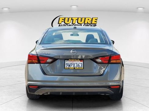 Certified 2025 Nissan Altima 2.5 S FWD image 8