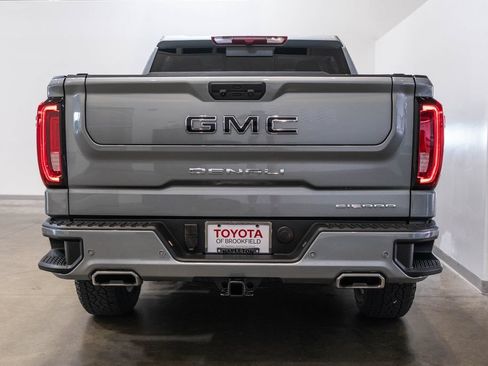 Used 2025 GMC Sierra 1500 Denali w/ Denali Carbonpro Edition AWD/4WD image 9