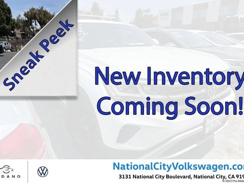 Used 2022 Volkswagen Atlas Cross Sport SE FWD image 1