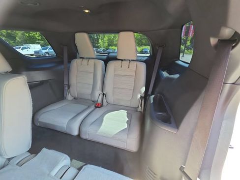 Used 2013 Ford Explorer 4WD w/ Class III Trailer Tow Pkg image 21