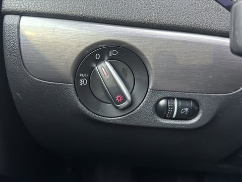 Used 2016 Volkswagen Jetta Sport image 29