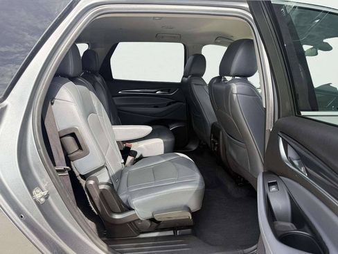 Used 2019 Buick Enclave Essence AWD/4WD image 14