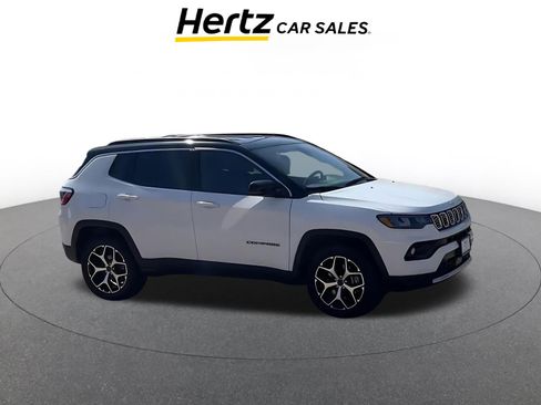 Used 2025 Jeep Compass Limited image 1