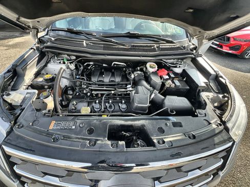 Certified 2019 Ford Explorer 4WD w/ Class III Trailer Tow Package image 27