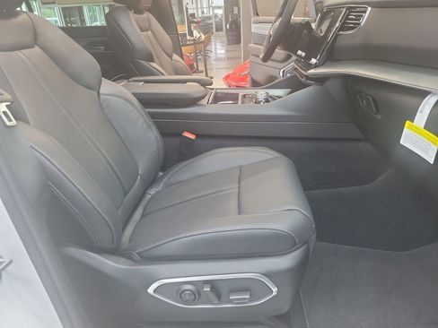 New 2026 Jeep Grand Wagoneer Limited image 35