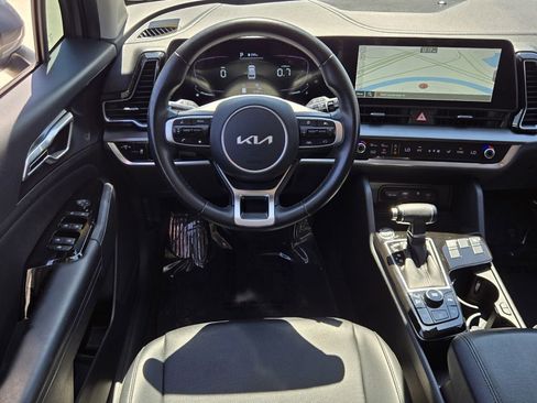 Used 2023 Kia Sportage EX image 12
