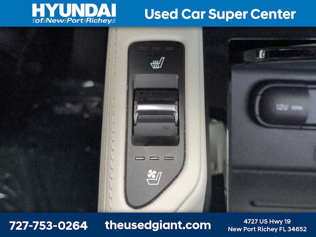 Used 2022 Kia Telluride EX w/ EX Premium Package AWD/4WD image 28