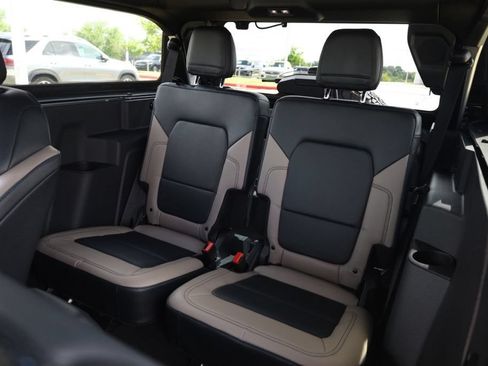 Used 2022 Ford Bronco Wildtrak AWD/4WD image 24