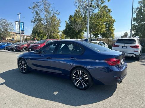 Used 2018 BMW 330i Sedan RWD image 4