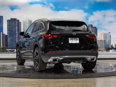 Used 2026 Mercedes-Benz GLA 250 4MATIC image 9