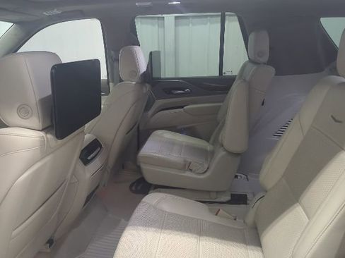 Used 2022 Cadillac Escalade Premium Luxury Platinum w/ LPO, Radiant Package image 20