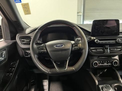 Used 2025 Ford Escape ST-Line Select AWD/4WD image 14