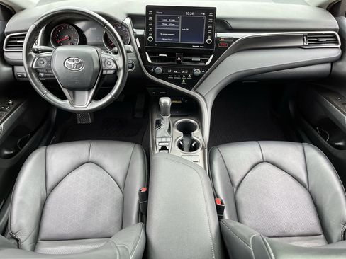 Used 2023 Toyota Camry XSE FWD image 9
