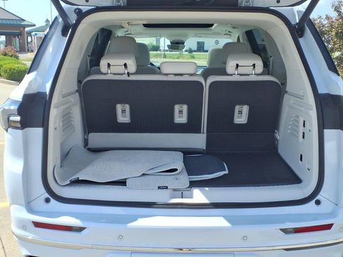 Used 2026 Buick Enclave Avenir w/ Super Cruise Package AWD/4WD image 5