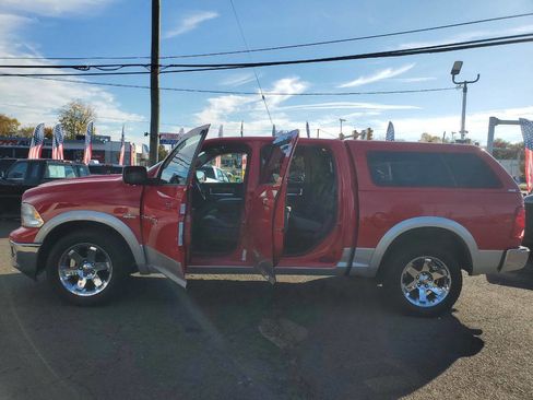 Used 2011 RAM 1500 Laramie image 7