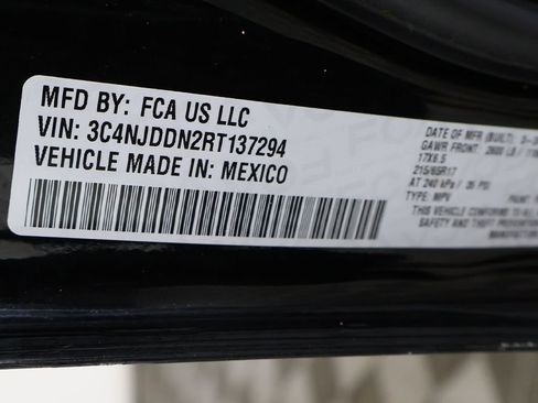 Used 2024 Jeep Compass Trailhawk AWD/4WD image 40