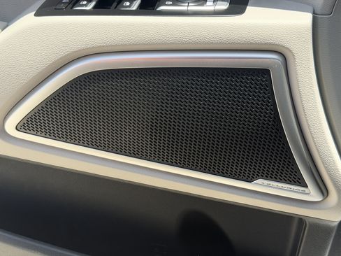 Certified 2021 Kia Telluride EX w/ EX Premium Package FWD image 21