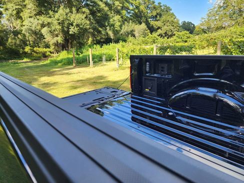 New 2025 Ford F150 Lariat w/ Equipment Group 502A High image 39