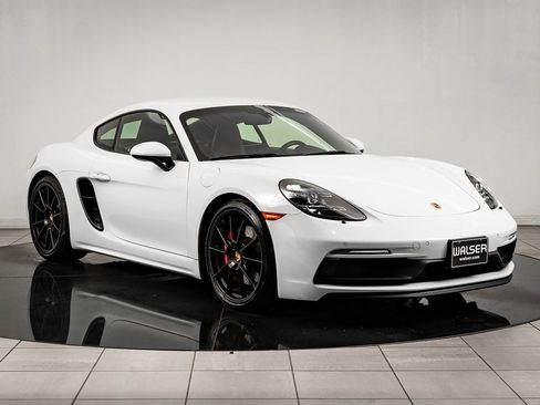 Certified 2021 Porsche 718 Cayman GTS image 10