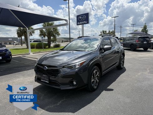 Used 2024 Subaru Crosstrek 2.0i Premium AWD/4WD image 3