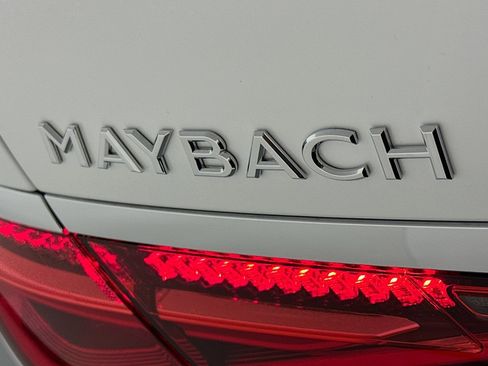 New 2026 Mercedes-Benz Maybach S 580 4MATIC image 9