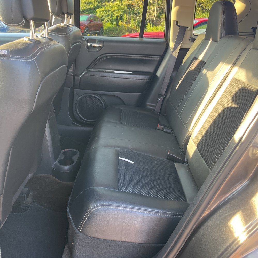 Used 2017 Jeep Compass Latitude AWD/4WD image 6