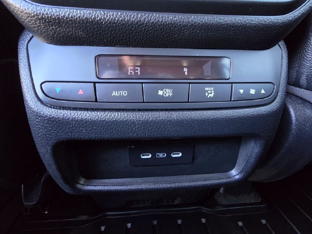Used 2024 Honda Pilot Touring image 27