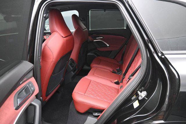 New 2026 Audi SQ5 Prestige AWD/4WD image 11