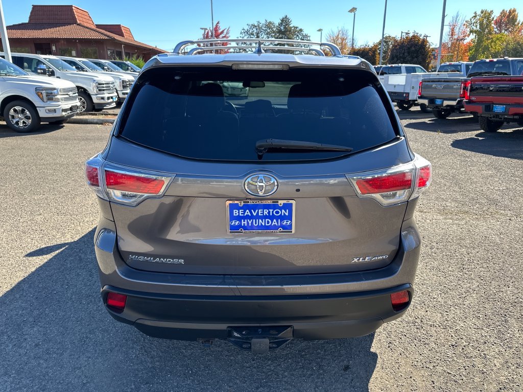 Used 2015 Toyota Highlander XLE AWD/4WD image 5