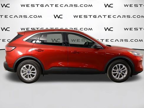 Used 2022 Ford Escape SE w/ Convenience Package FWD image 42