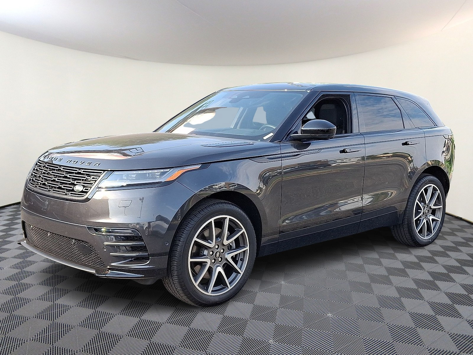Certified 2026 Land Rover Range Rover Velar Dynamic SE AWD/4WD image 1