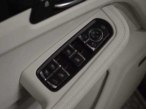 New 2026 Porsche Macan S image 18