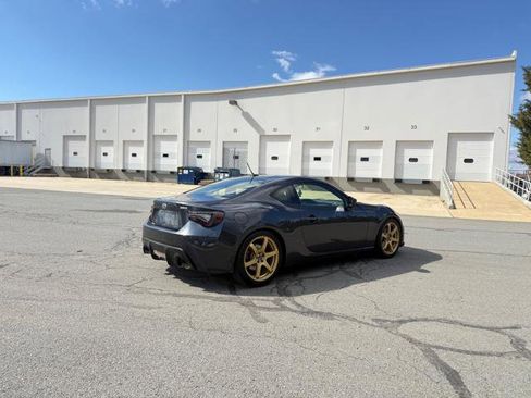 Used 2014 Subaru BRZ Premium image 4