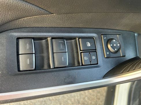 Certified 2025 Toyota RAV4 XLE FWD image 18