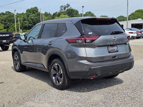 Used 2026 Nissan Rogue SV FWD image 13