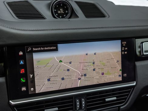 Certified 2023 Porsche Cayenne S AWD/4WD image 19