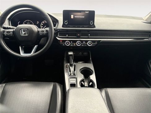 Used 2024 Honda Civic EX-L image 10