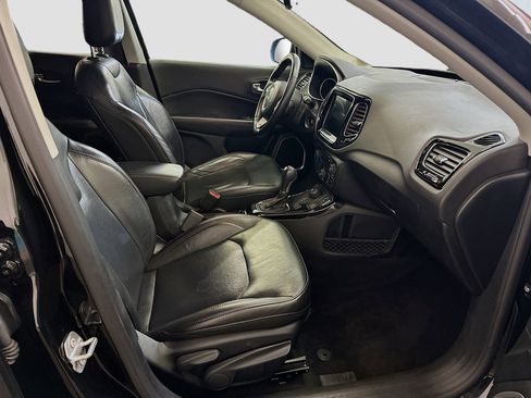 Used 2018 Jeep Compass Limited AWD/4WD image 32