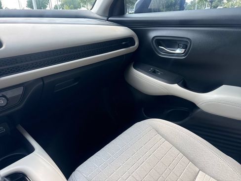 Used 2024 Honda HR-V LX image 18