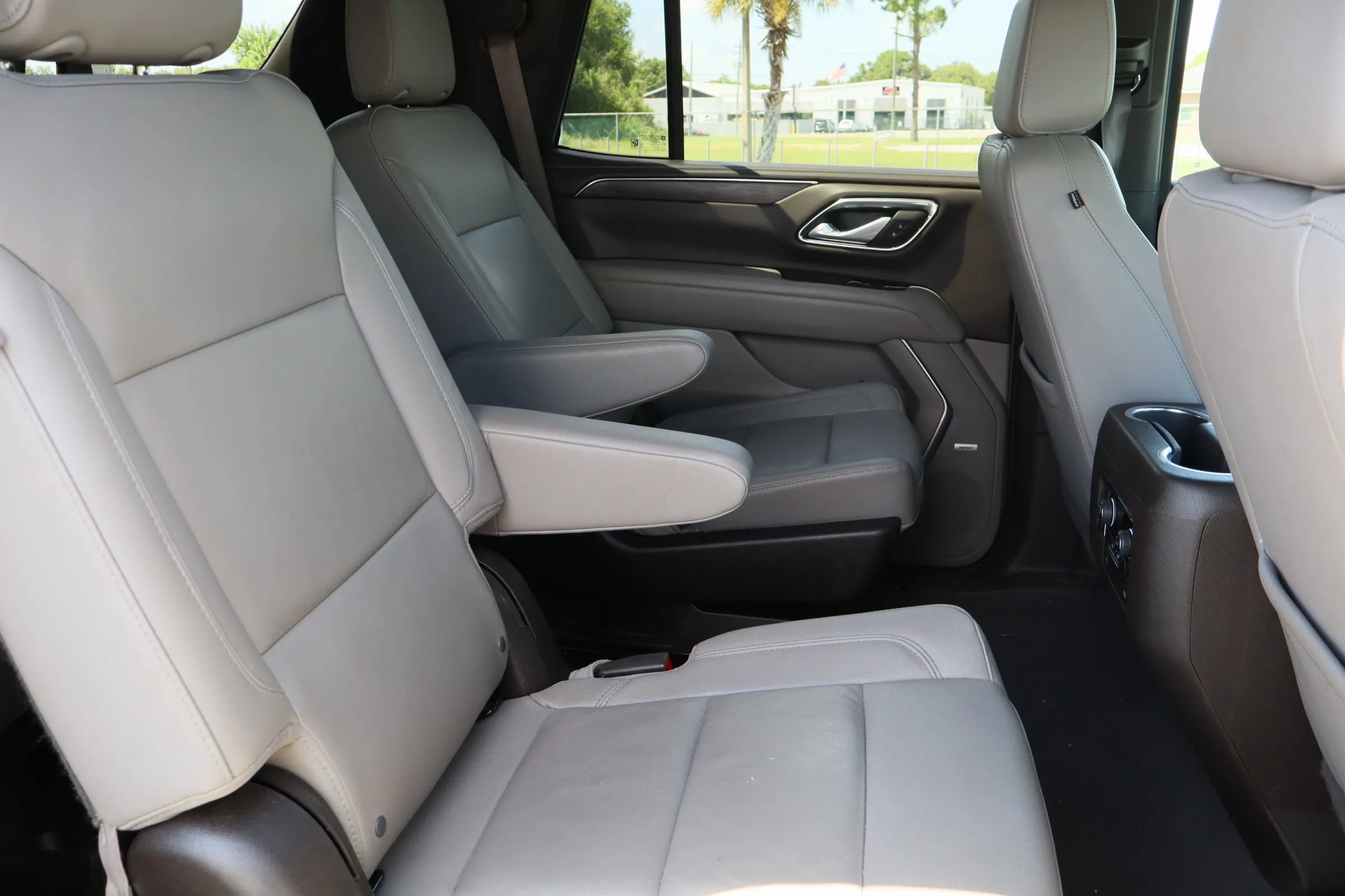 Used 2024 Chevrolet Tahoe LT RWD image 27