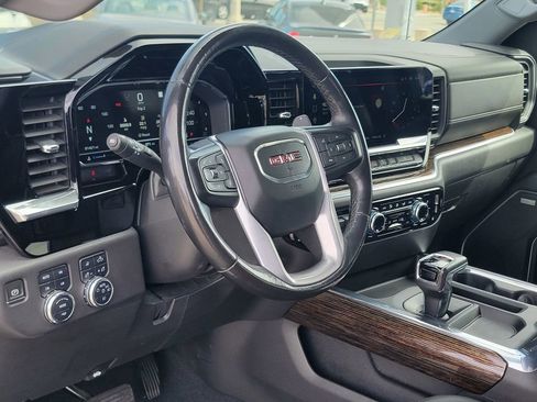 Used 2022 GMC Sierra 1500 Elevation w/ Elevation Premium Package image 13