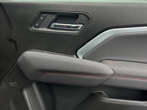 New 2025 Chevrolet Colorado Z71 w/ Midnight Edition image 19