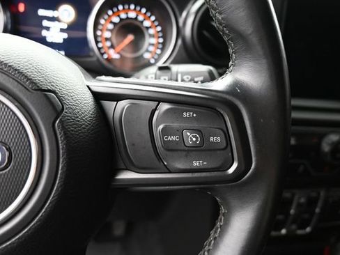 Used 2021 Jeep Wrangler Unlimited Sport AWD/4WD image 30
