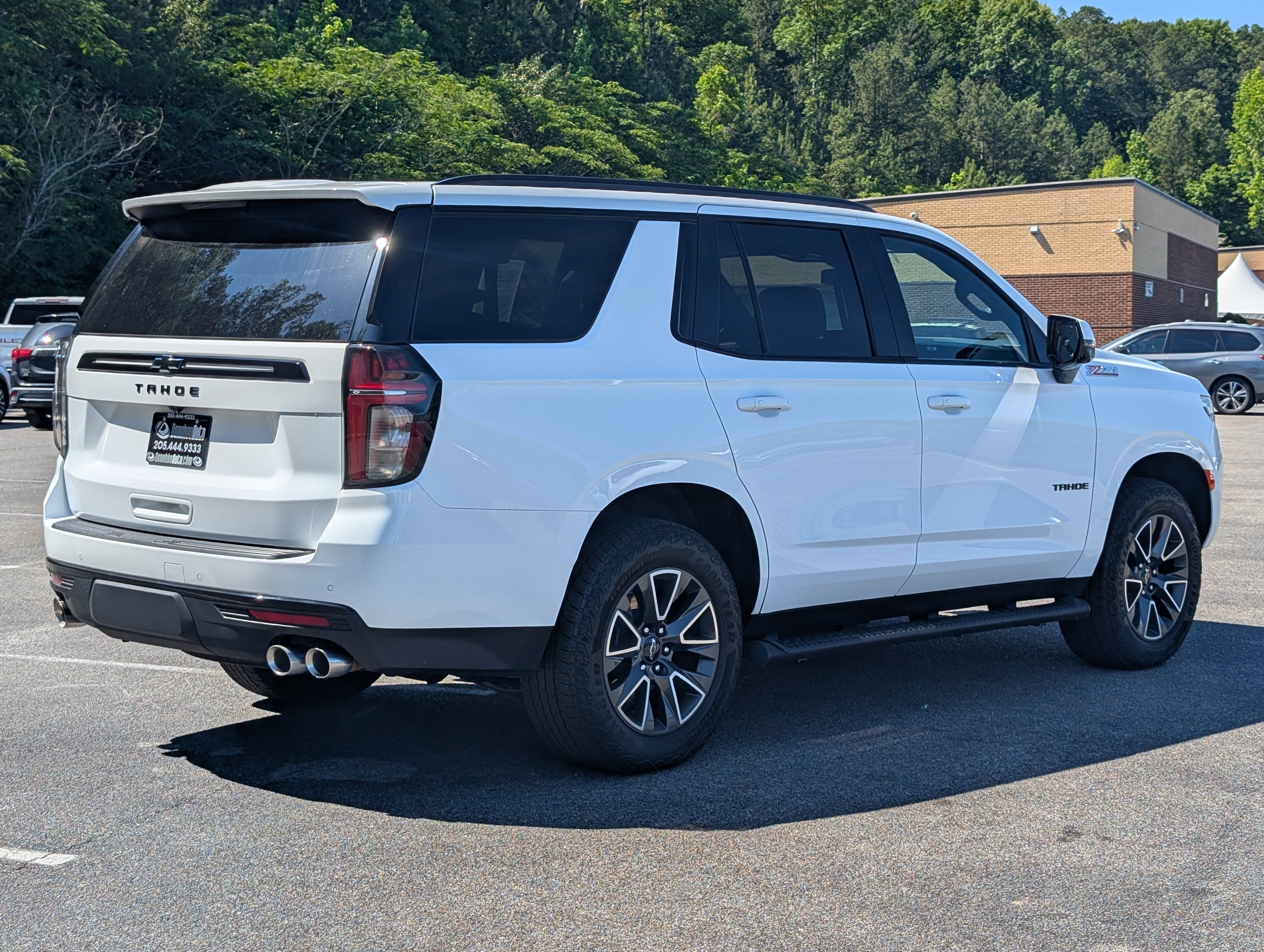 Used 2024 Chevrolet Tahoe Z71 w/ Z71 Off-Road Package AWD/4WD image 9