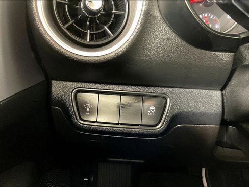 Certified 2022 Kia Forte LXS FWD image 14