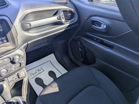 Used 2020 Jeep Renegade Altitude image 19