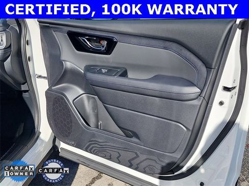 Certified 2025 Subaru Forester Limited image 17