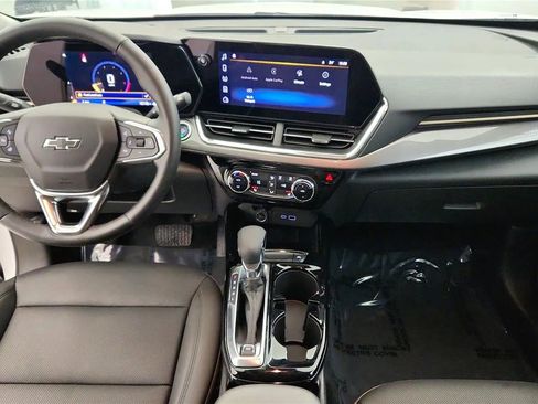 Used 2025 Chevrolet Trax ACTIV w/ Driver Confidence Package image 37